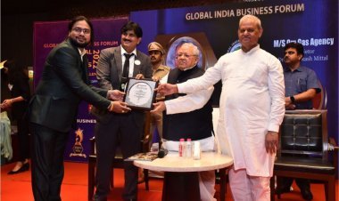 Vinay Prakash Tiwari wins the prestigious National MSME Award 2022 for his venture-Investing Daddy